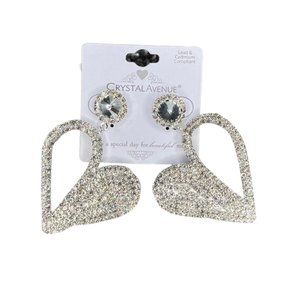 SHINEY HEART SHAPED SILVER EARRINGS